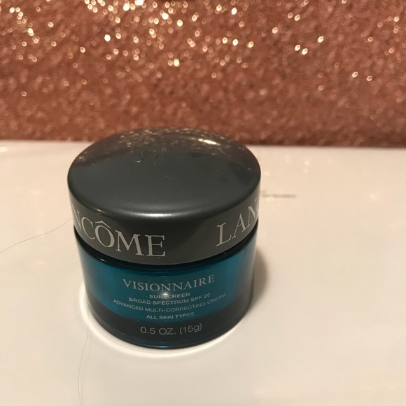 Cosmetics - Picture 5 of 6